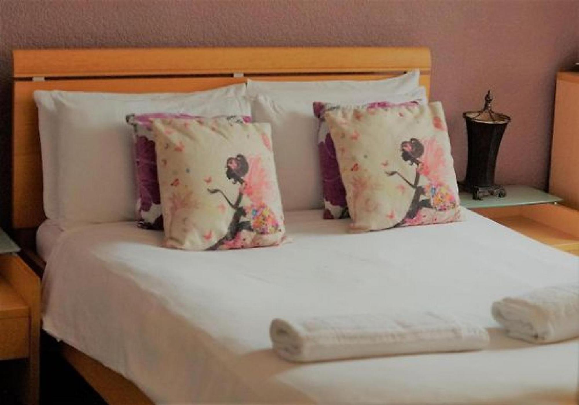 The Waterfront Townhouse Accommodation Kilkenny Buitenkant foto