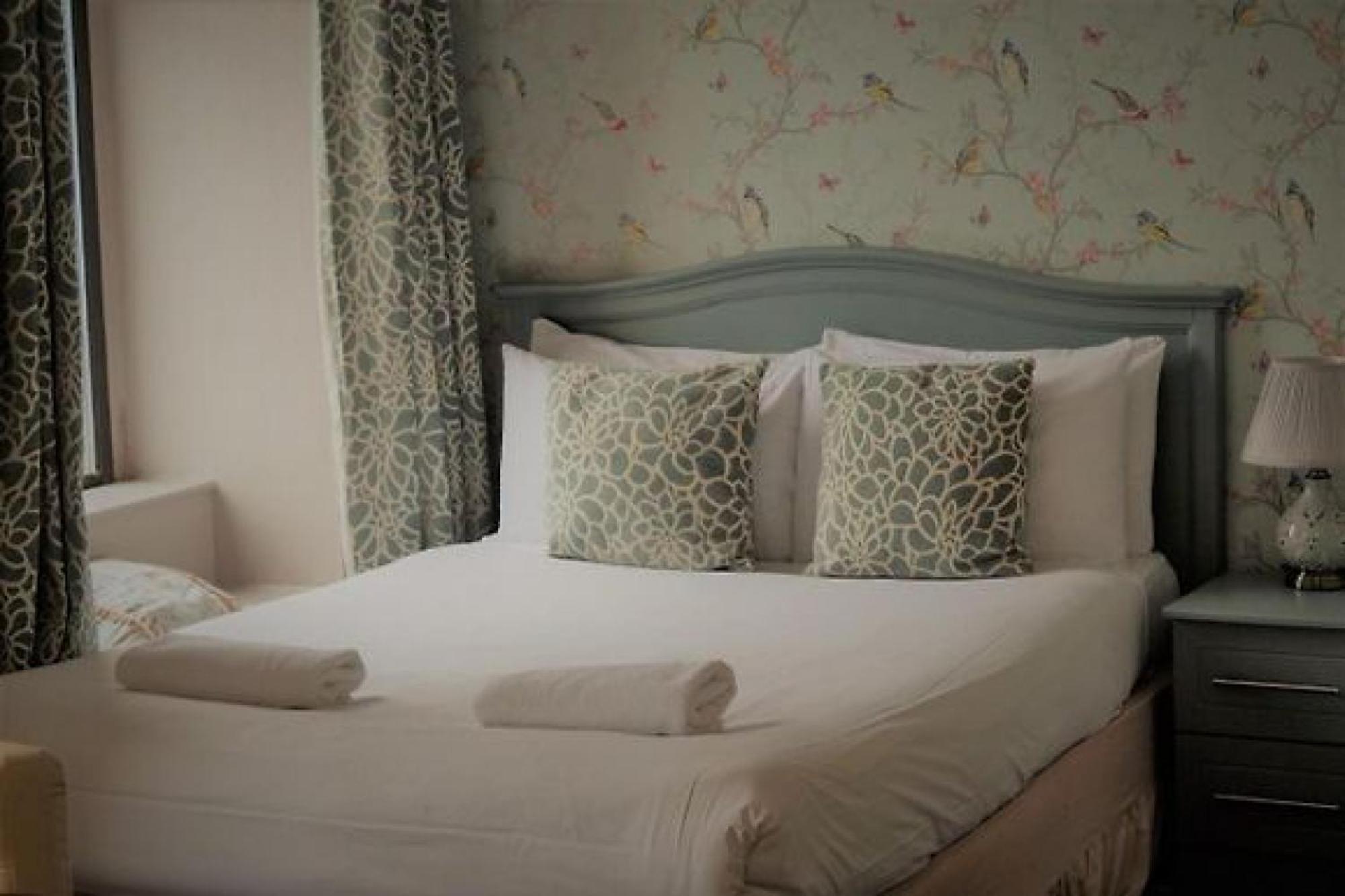 The Waterfront Townhouse Accommodation Kilkenny Buitenkant foto