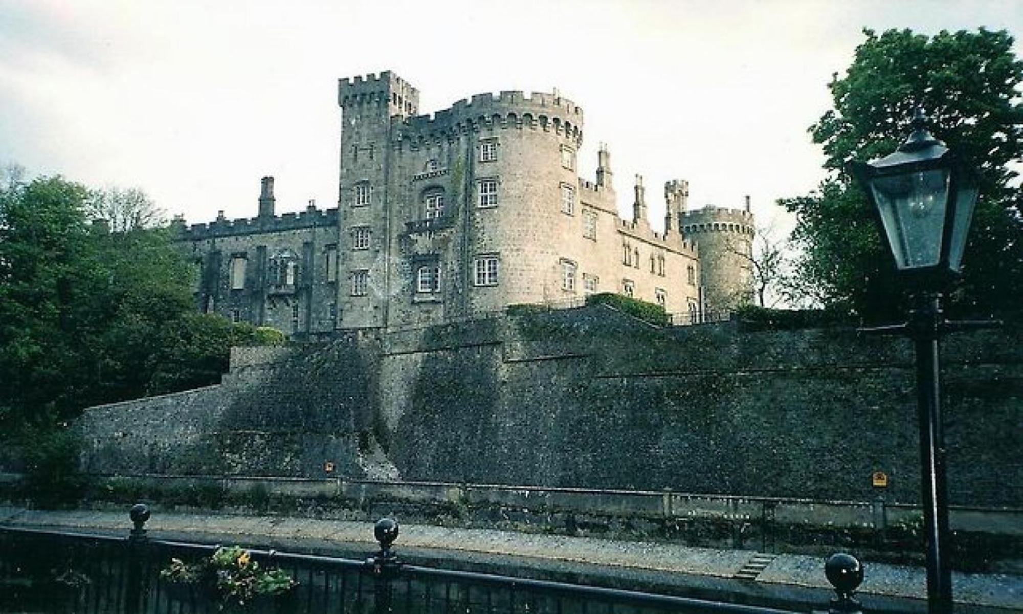 The Waterfront Townhouse Accommodation Kilkenny Buitenkant foto
